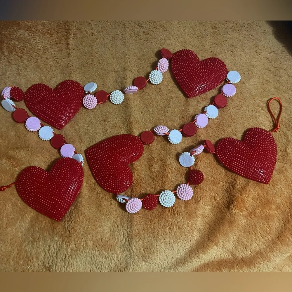 Valentine’s Day garland